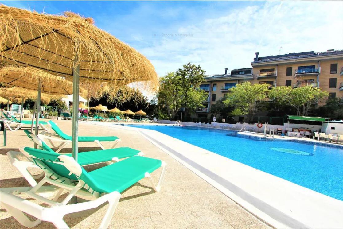 Piso en Alquiler en Benalmádena Costa Apartamento Exterior foto
