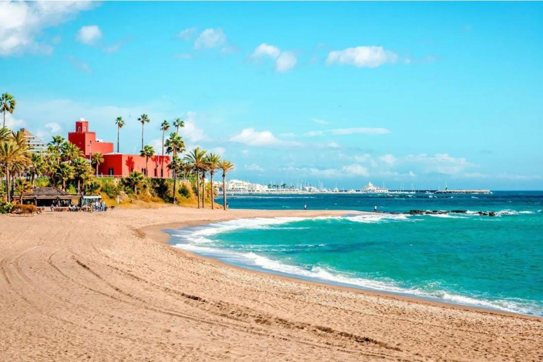 Piso en Alquiler en Benalmádena Costa Apartamento Exterior foto
